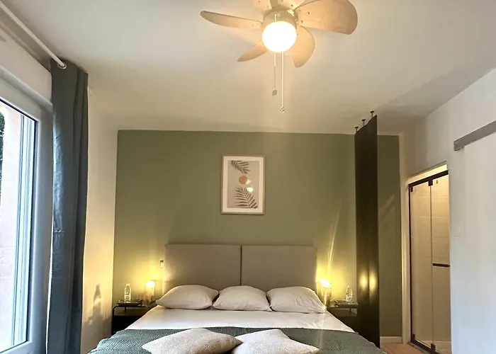 Demeure De L'estuaire Maison d'hôtes Plassac (Gironde)