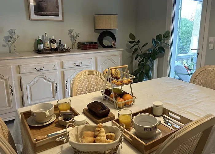 Demeure De L'estuaire Plassac (Gironde)