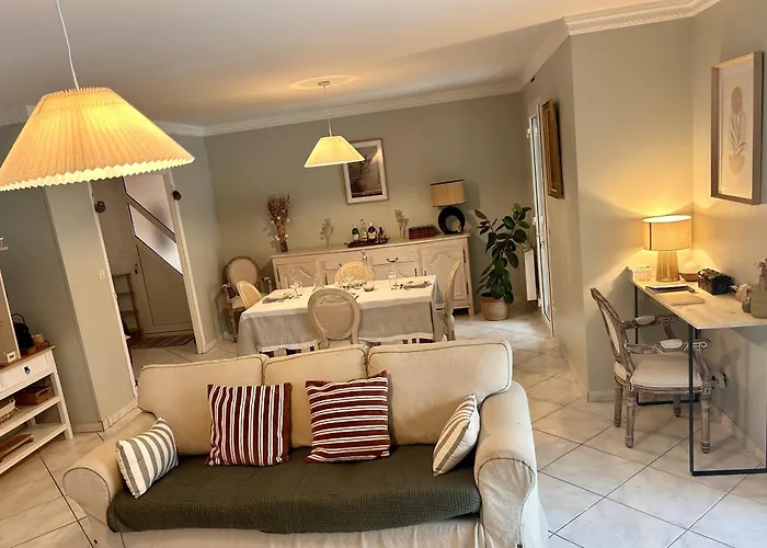 Demeure De L'estuaire